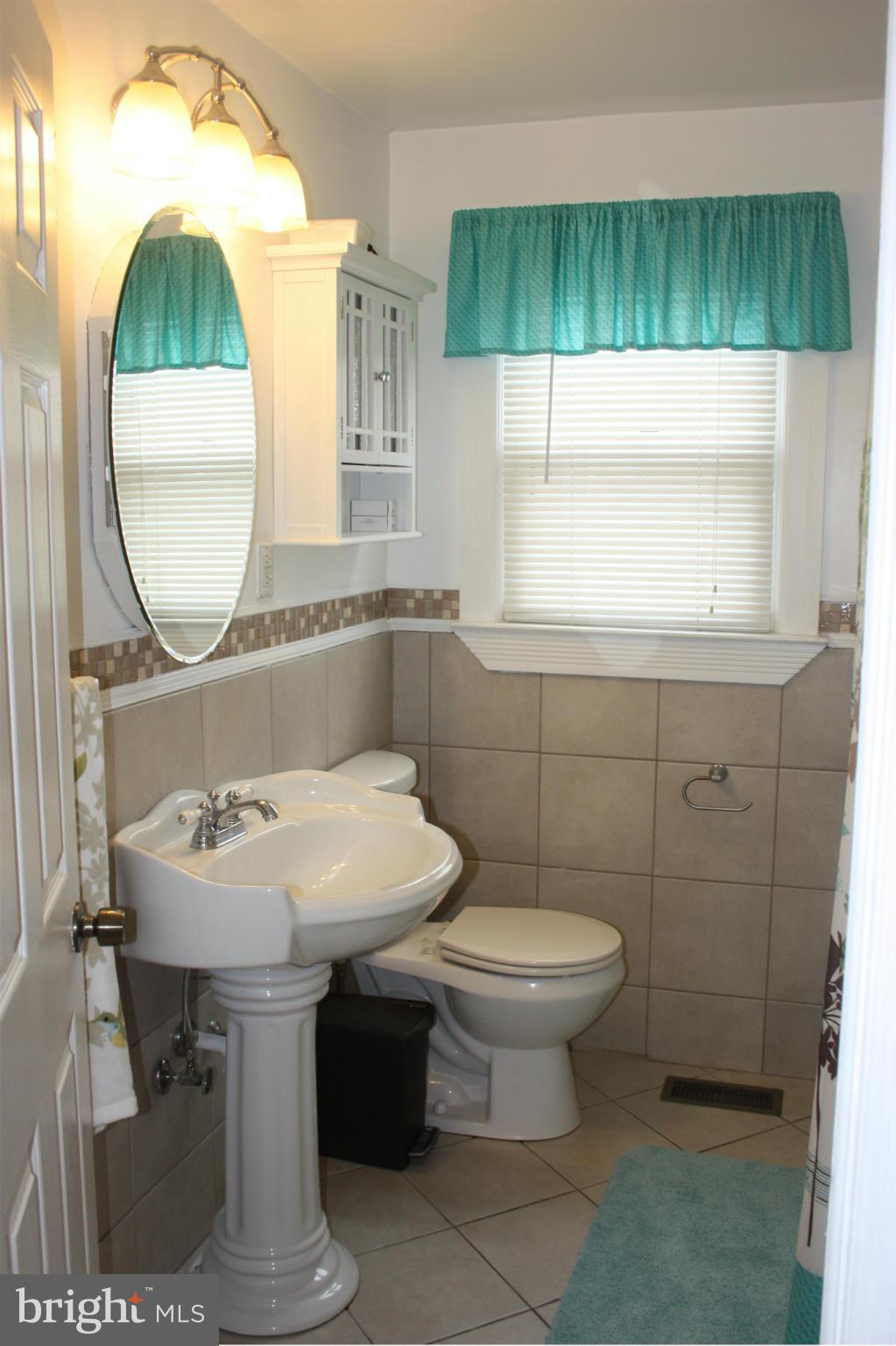 1563 Bollinger Road Westminster, MD 21157 - Photo 16 of 24 CERAMIC TILED BATH WITH PEDESTAL SINK
