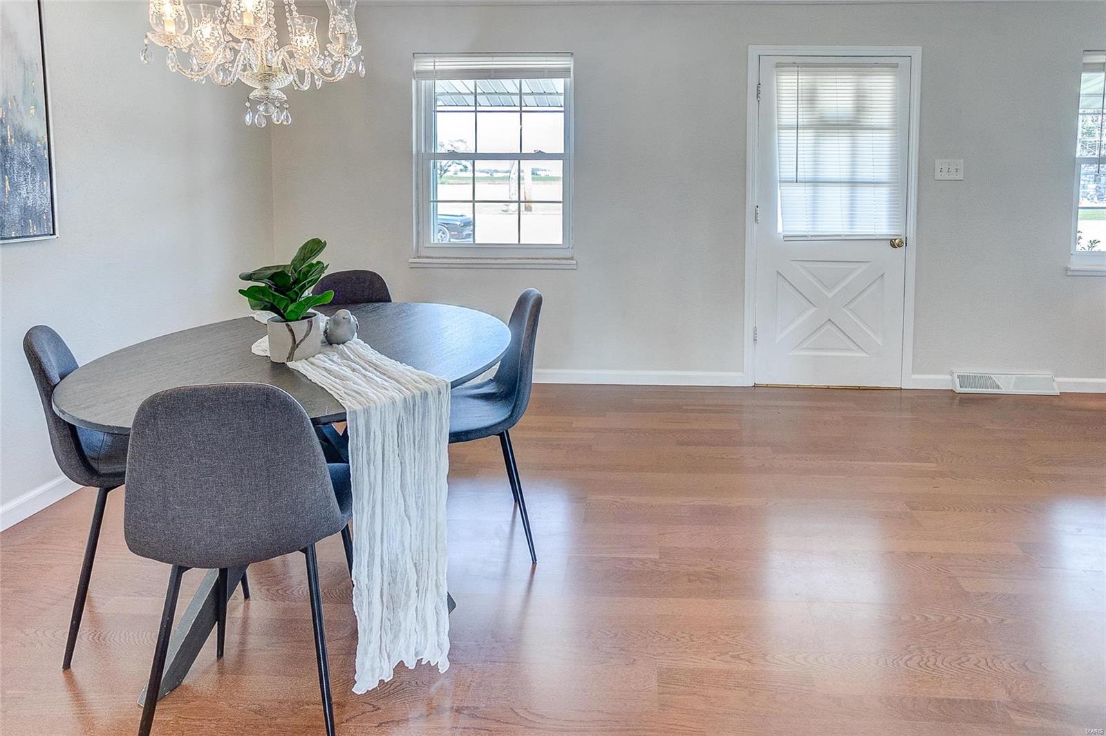 1216 West Pontoon Road Granite City, IL 62040 - Photo 12 of 28 Gallery Image 12