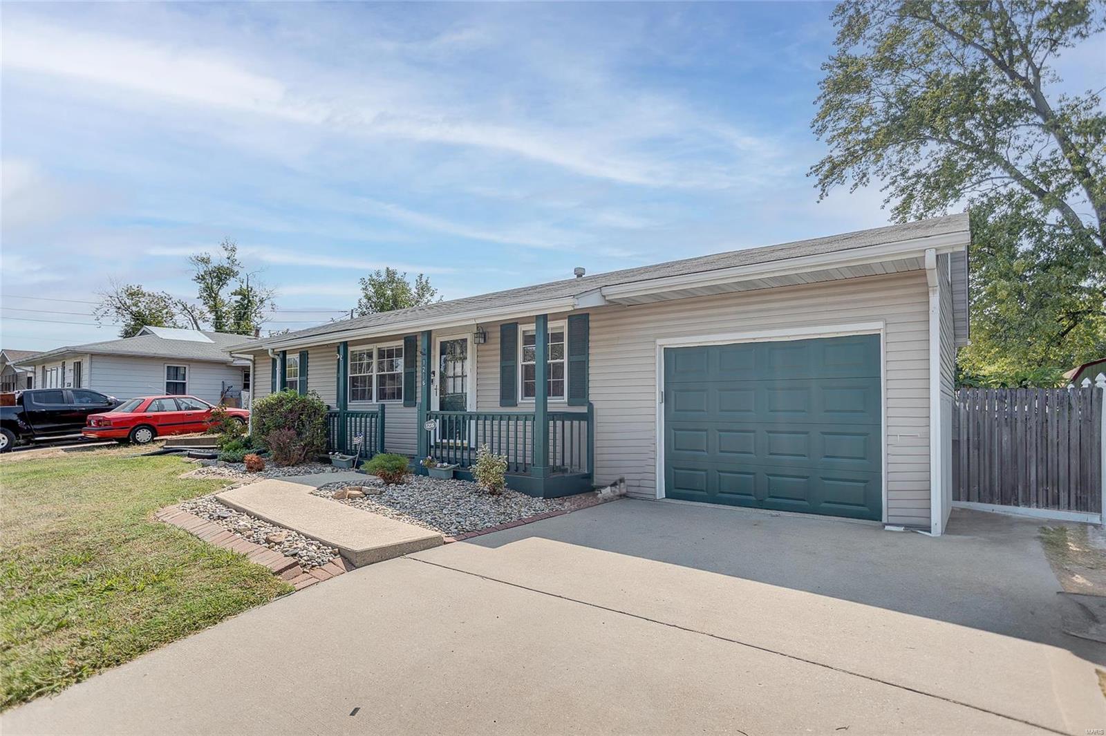 1216 West Pontoon Road Granite City, IL 62040 - Photo 2 of 28 Gallery Image 2