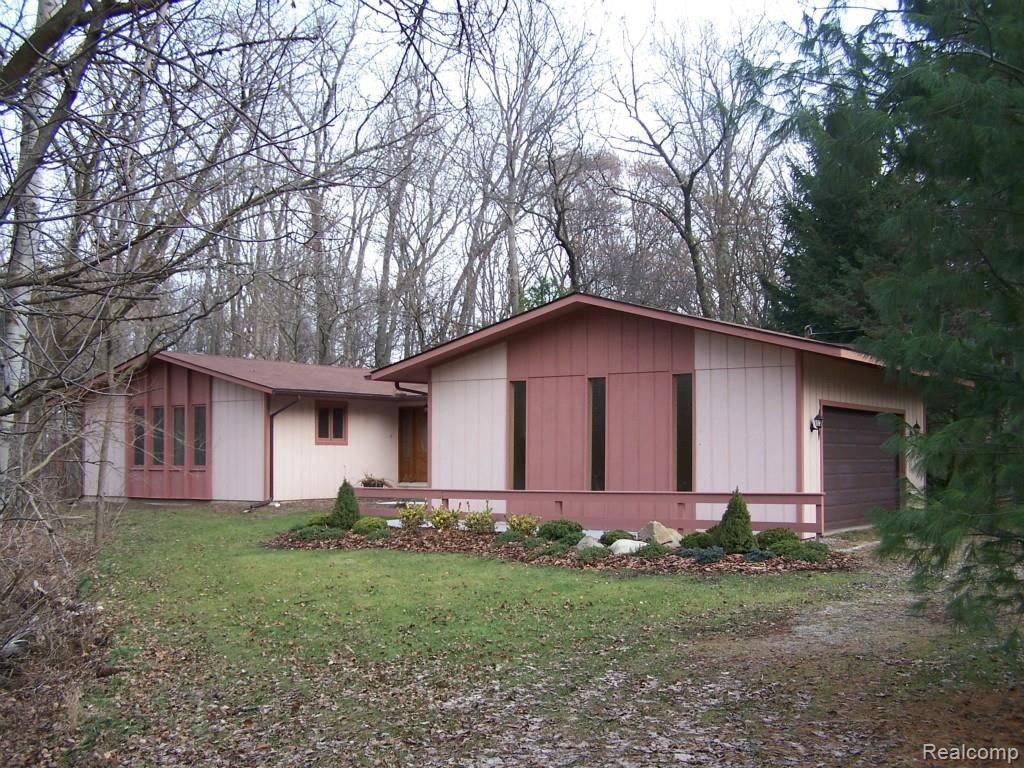 2896 North Tipsico Lake Road Hartland, MI 48353 - Photo 1 of 24 Tipsico 2896.jpg