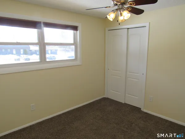 $234,900 | 138 Williamstown Court, Unit 138, Newington, CT 06111