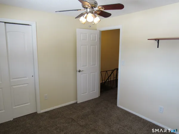 $234,900 | 138 Williamstown Court, Unit 138, Newington, CT 06111