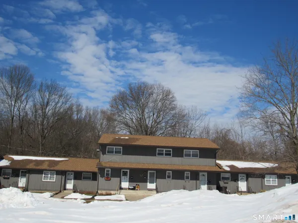 $234,900 | 138 Williamstown Court, Unit 138, Newington, CT 06111