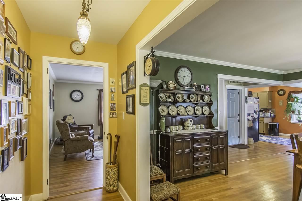 312 Farnsworth Road Spartanburg, SC 29301 - Photo 4 of 36 Gallery Image 4