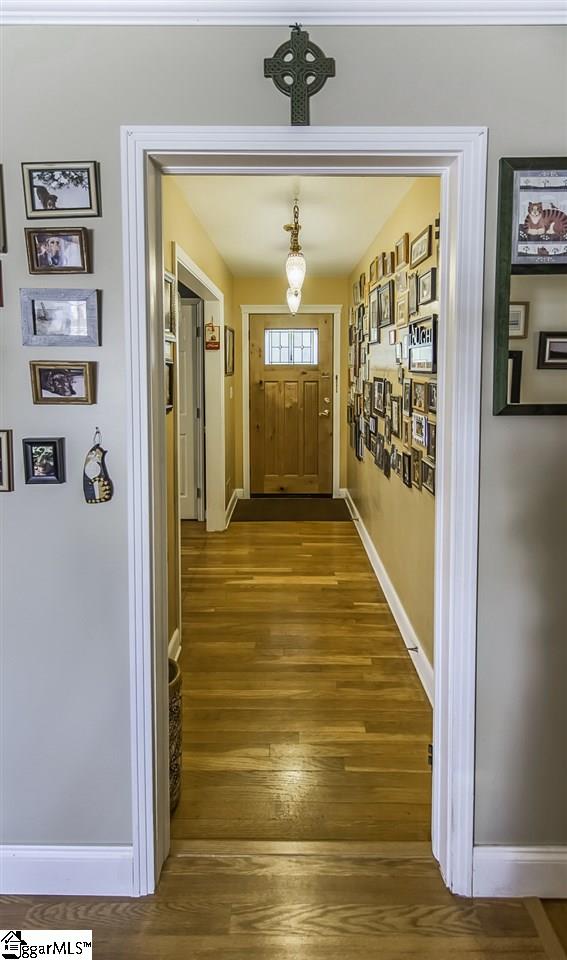 312 Farnsworth Road Spartanburg, SC 29301 - Photo 5 of 36 Gallery Image 5