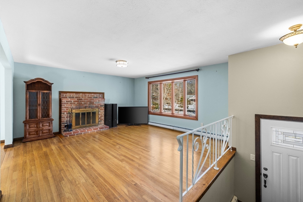 117 Allen Road Easton, MA 02356 - Photo 9 of 32 Gallery Image 9
