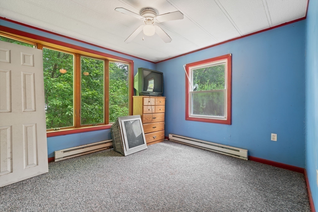 40 Kendell Lane Salisbury, MA 01952 - Photo 13 of 34