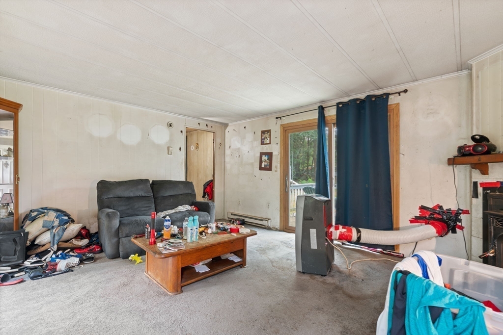 40 Kendell Lane Salisbury, MA 01952 - Photo 7 of 34