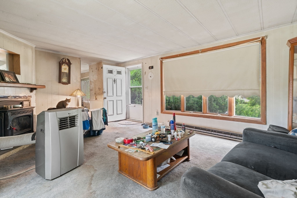 40 Kendell Lane Salisbury, MA 01952 - Photo 8 of 34