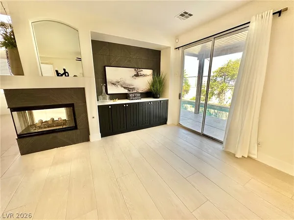 $3,995 | 10637 Turquoise Valley Drive, Las Vegas, NV 89144