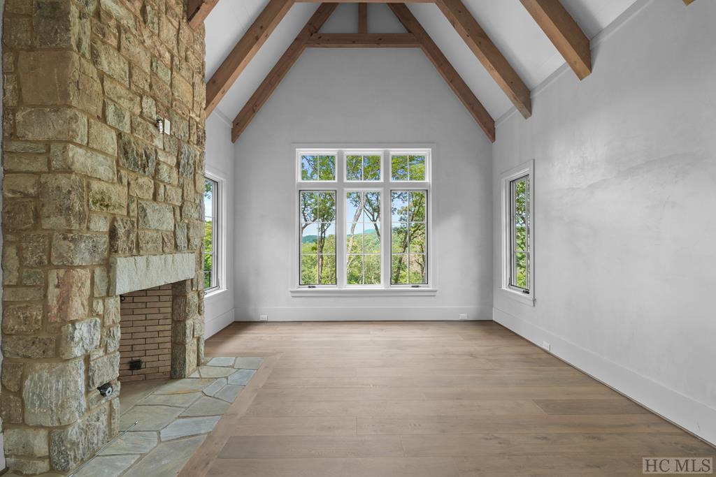 346 Triple Farm Road Sapphire, NC 28774 - Photo 12 of 36 Gallery Image 12