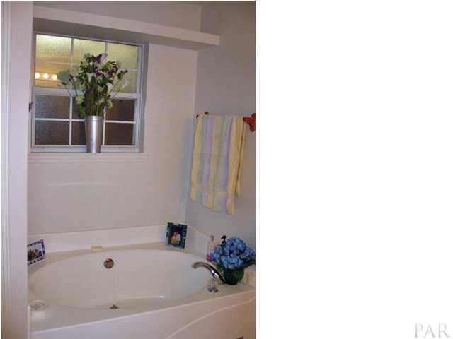 4495 Springview Court Pace, FL 32571 - Photo 11 of 17 Garden tub