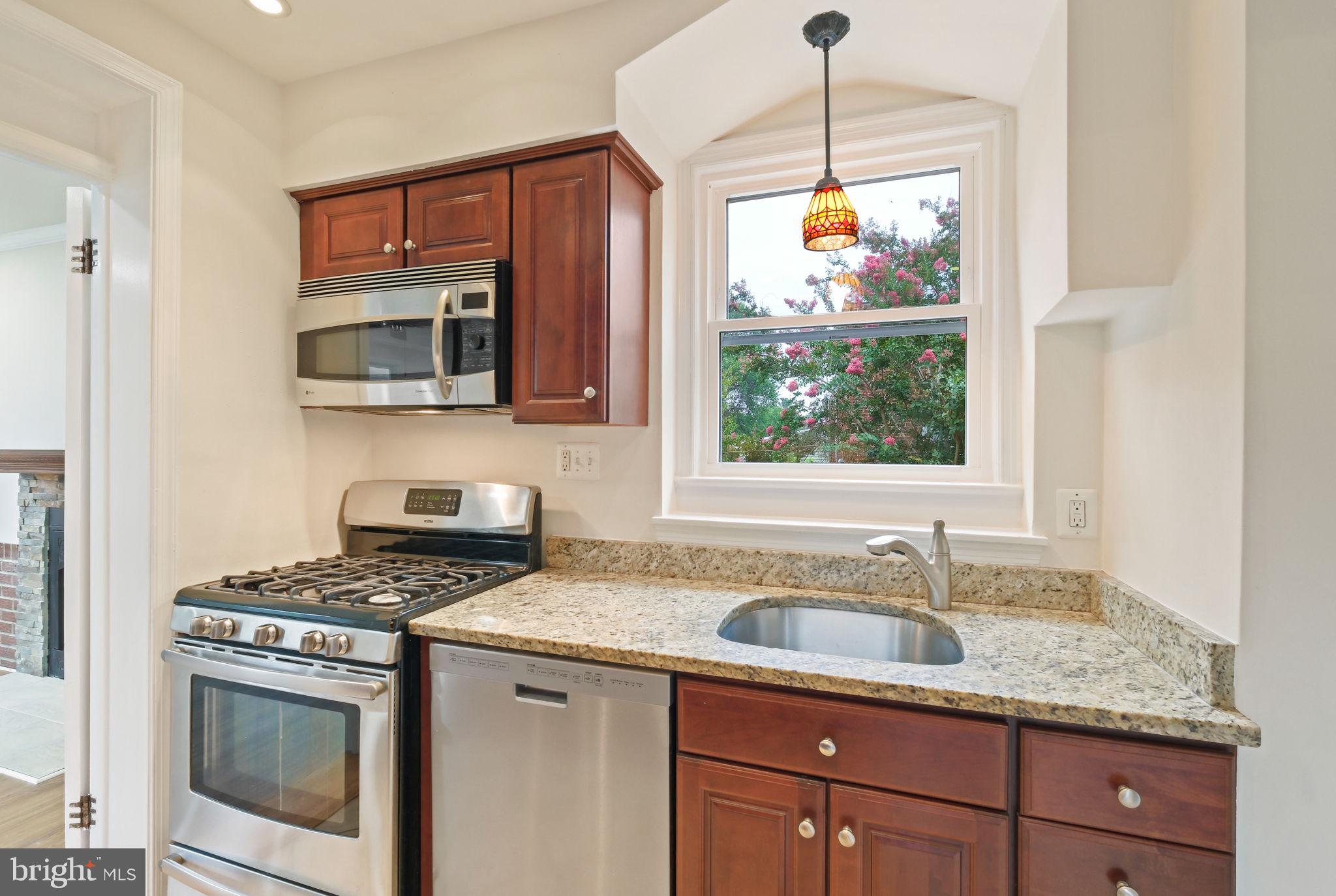2601 Avena Street Silver Spring, MD 20902 - Photo 8 of 38 Gallery Image 8