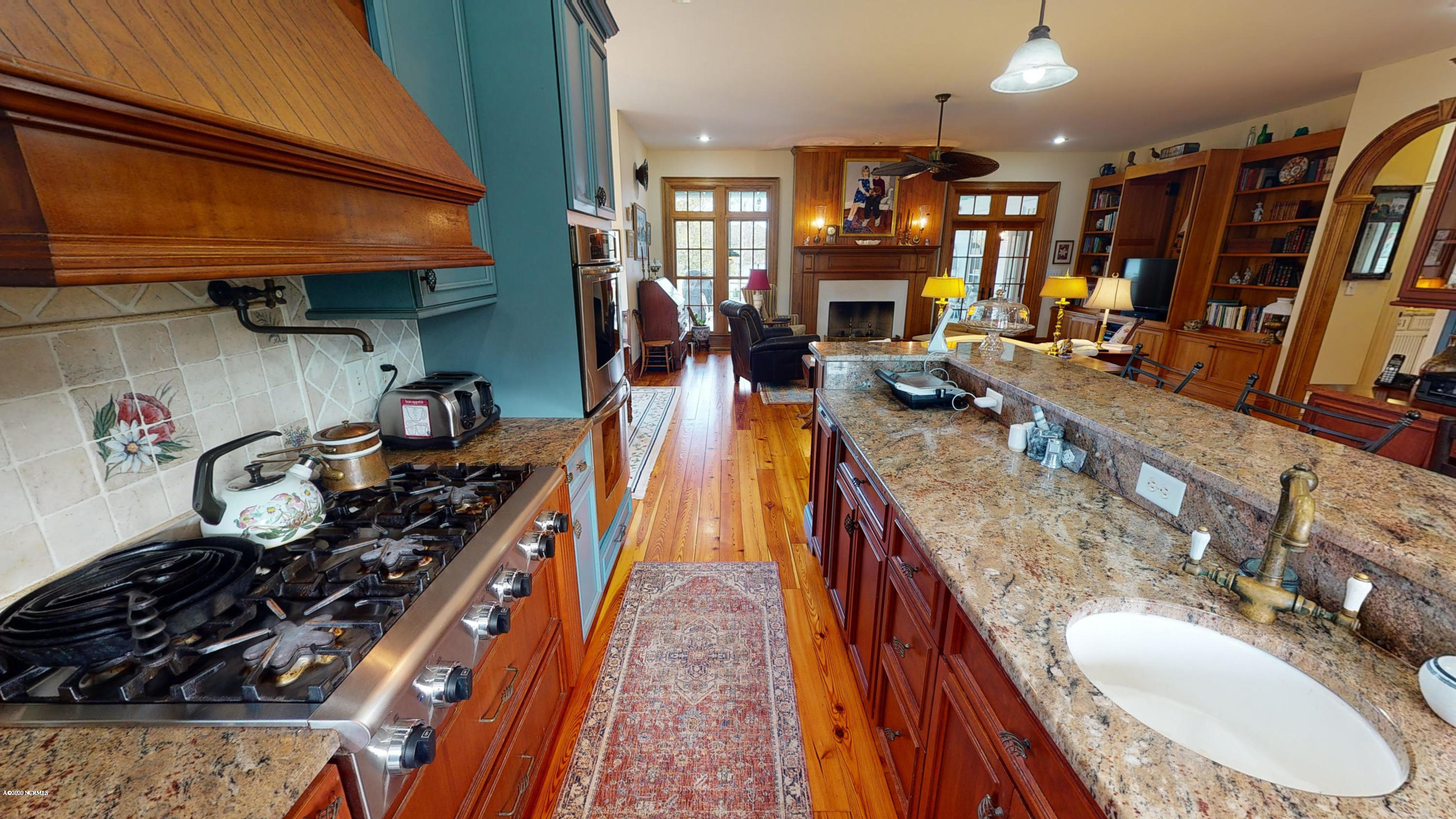 674 Taylor Neck Road Arapahoe, NC 28510 - Photo 11 of 75 Kitchen open to Living Room