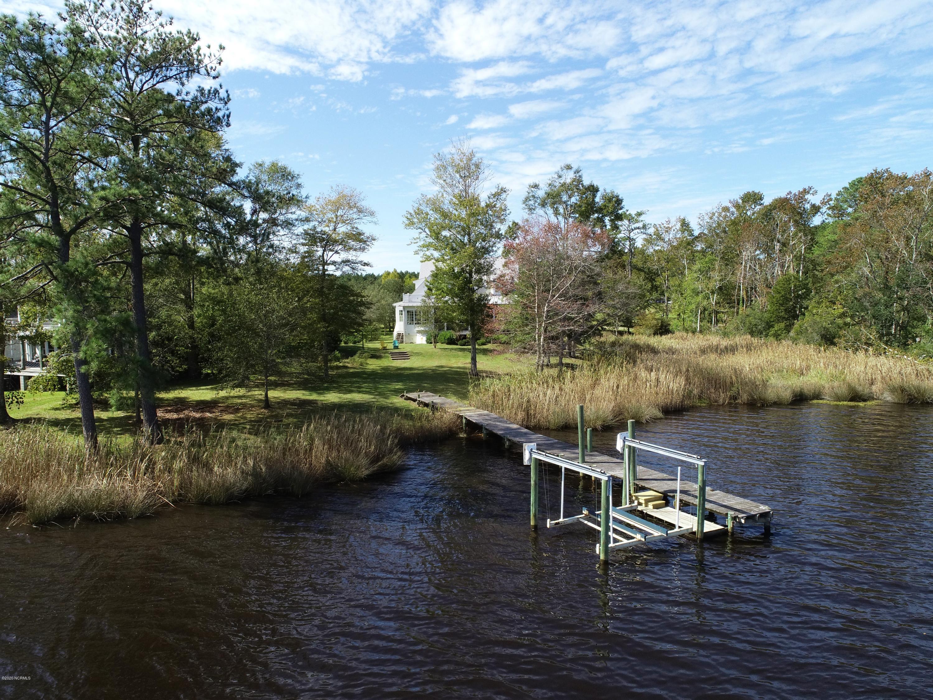 674 Taylor Neck Road Arapahoe, NC 28510 - Photo 3 of 75 Dock and Boatlift