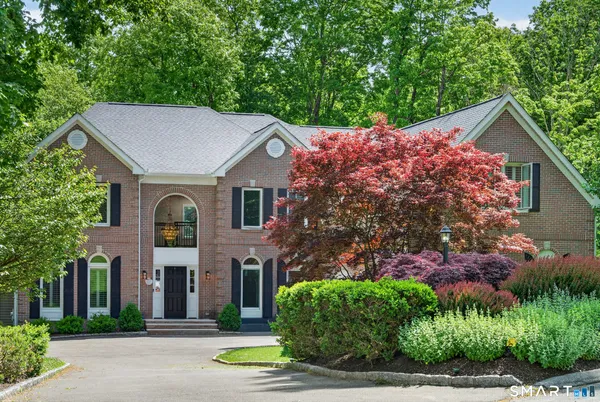 $1,590,000 | 29 Greenleaf Farms Road, Newtown, CT 06470