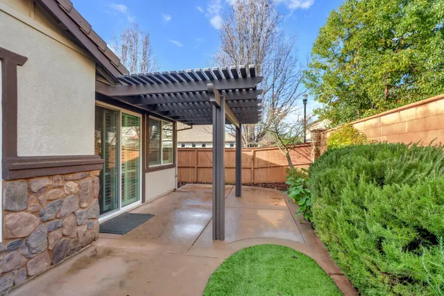 $550,000 | 7925 Peak Forest Way, Elk Grove, CA 95757