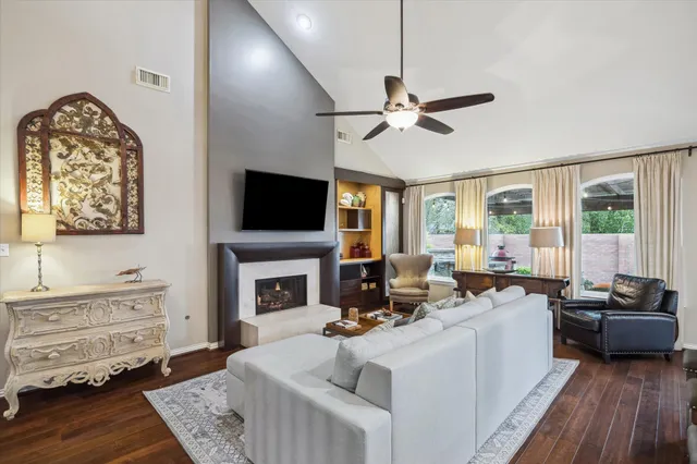 $699,900 | 8543 Evening Light, Sugar Land, TX 77479