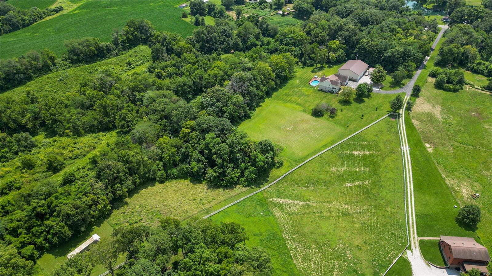 2086 Quarry Road Lebanon, IL 62254 - Photo 1 of 98 Gallery Image 1