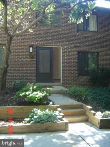 8953 Footed Ridge Columbia, MD 21045 - Photo 1 of 15 Exterior (Main)
