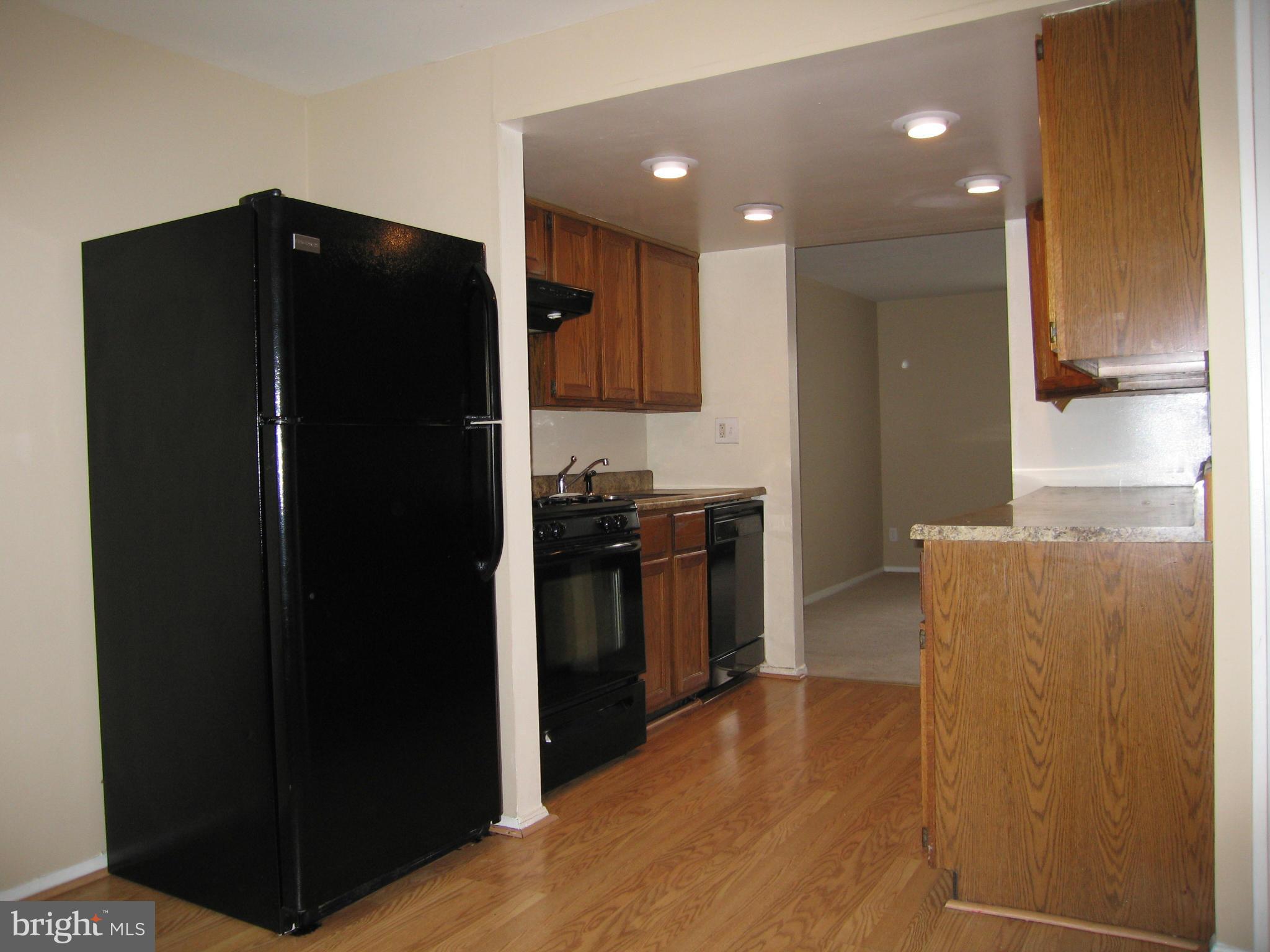 8953 Footed Ridge Columbia, MD 21045 - Photo 2 of 15 Kitchen