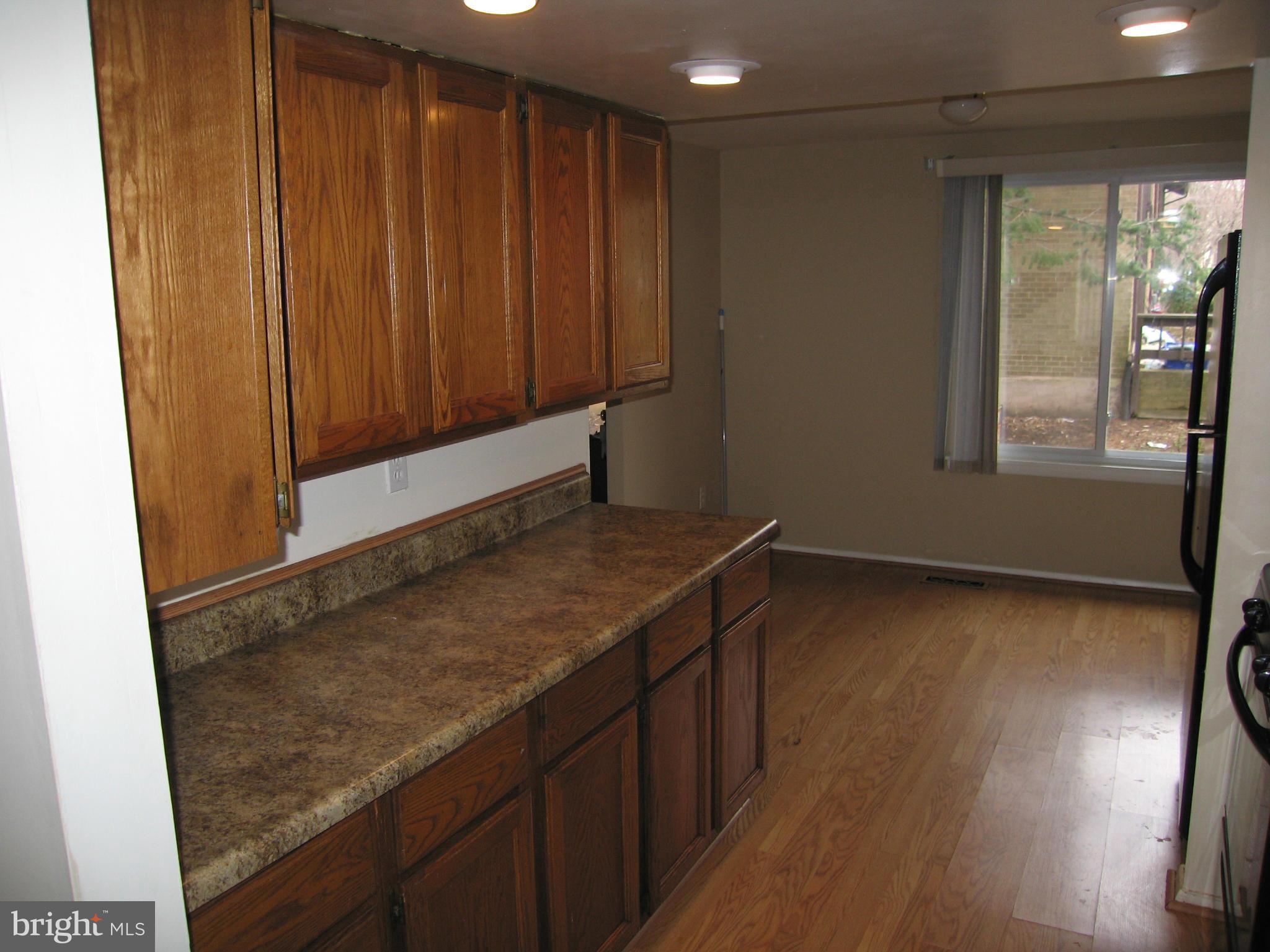 8953 Footed Ridge Columbia, MD 21045 - Photo 4 of 15 Kitchen