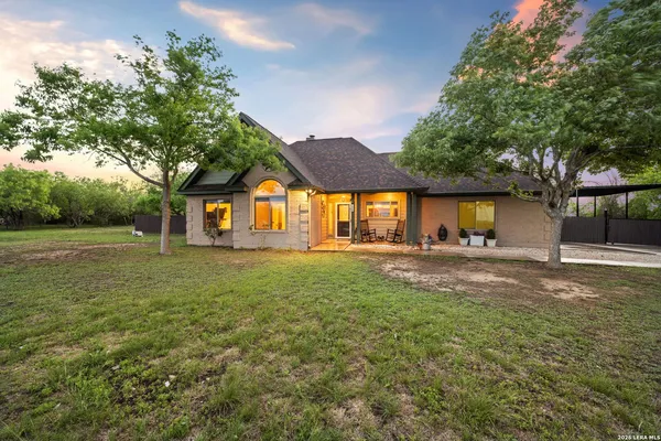 $399,000 | 172 Rogues Hollow, Seguin, TX 78155