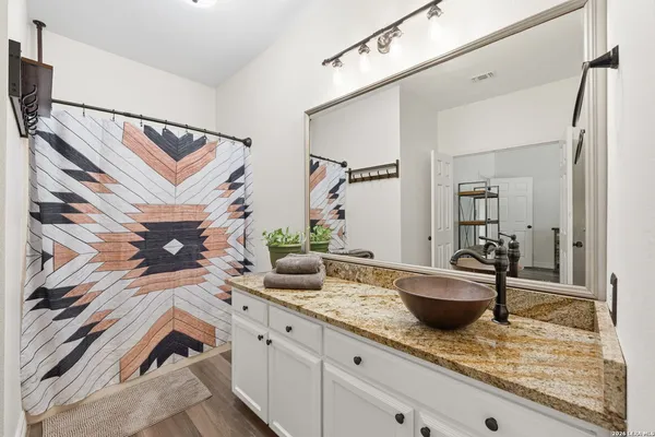 $399,000 | 172 Rogues Hollow, Seguin, TX 78155