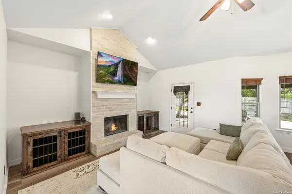 $399,000 | 172 Rogues Hollow, Seguin, TX 78155