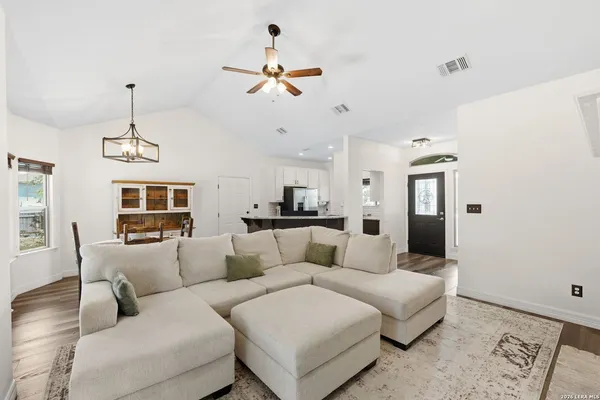 $399,000 | 172 Rogues Hollow, Seguin, TX 78155