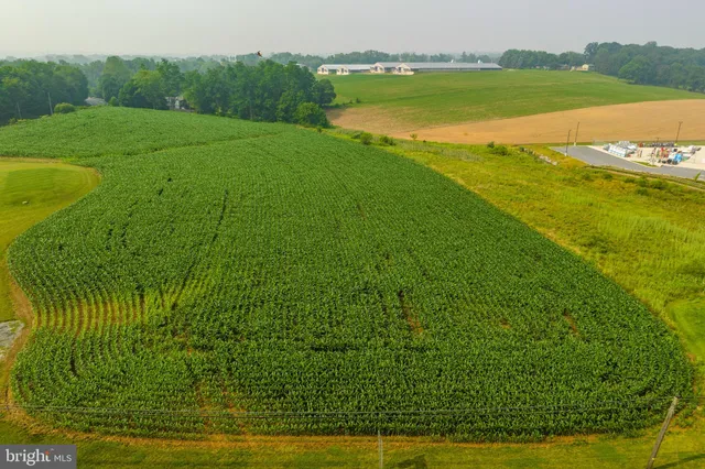 $599,000 | 50 West 28th Division Highway, Lititz, PA 17543