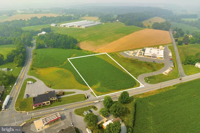 $599,000 | 50 West 28th Division Highway, Lititz, PA 17543