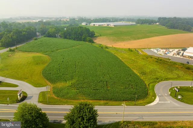 $599,000 | 50 West 28th Division Highway, Lititz, PA 17543