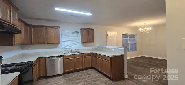 $1,895 | 1732 Carmenet Lane, Charlotte, NC 28214