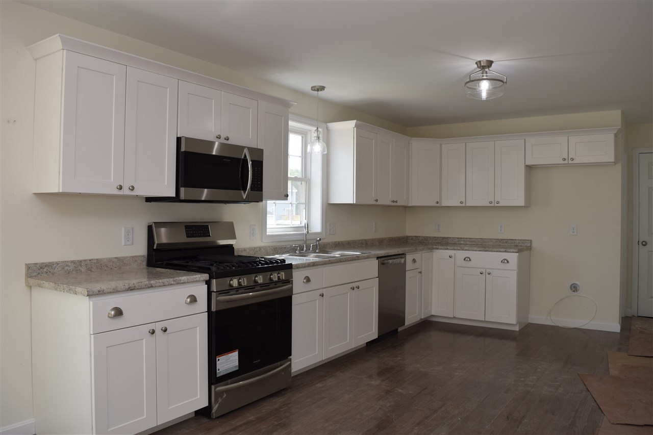 74 Miller's Farm Drive Rochester, NH 03868 - Photo 2 of 10 Gallery Image 2