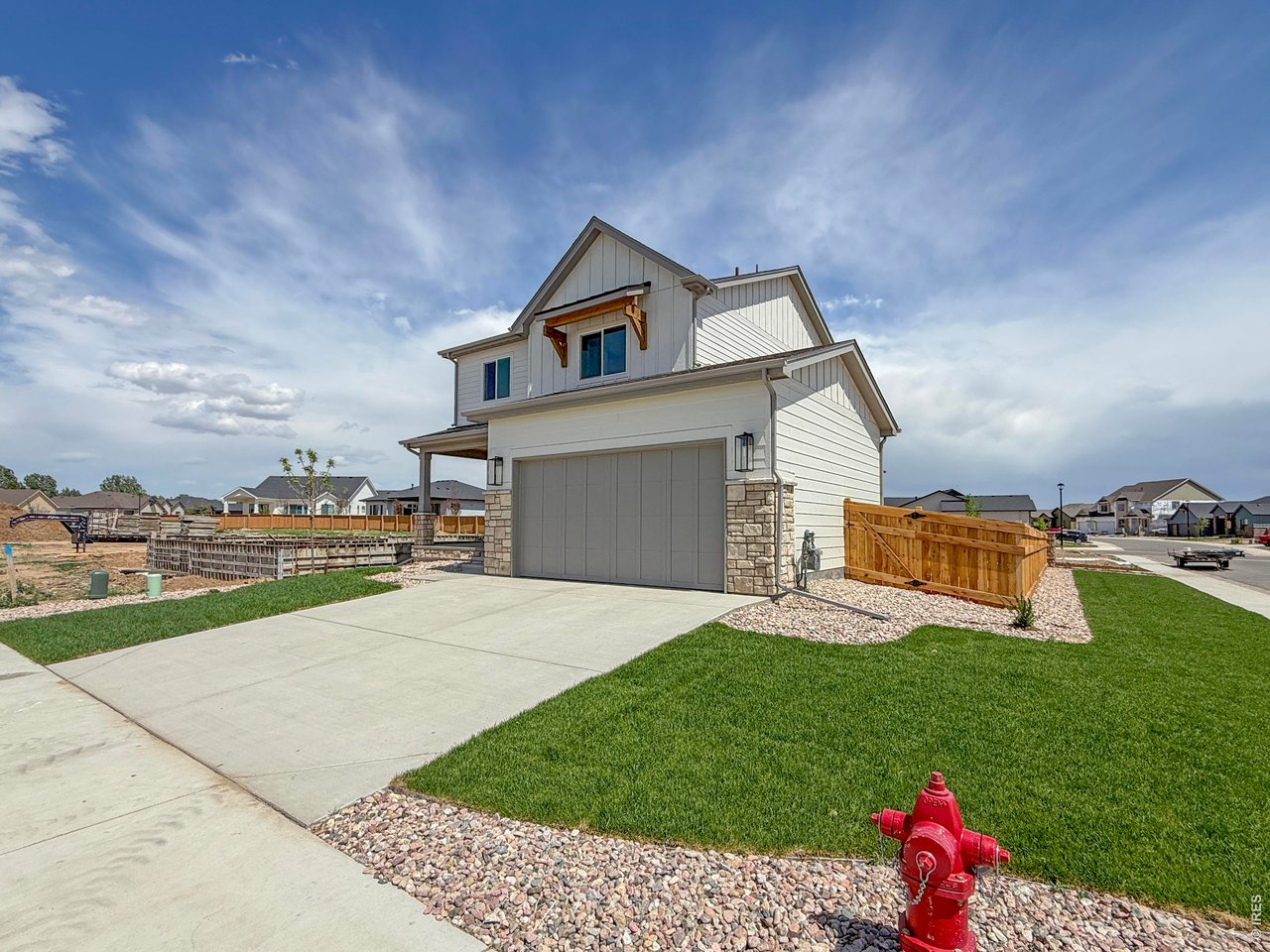 825 Doubleleaf Drive Windsor, CO 80550 - Photo 2 of 28