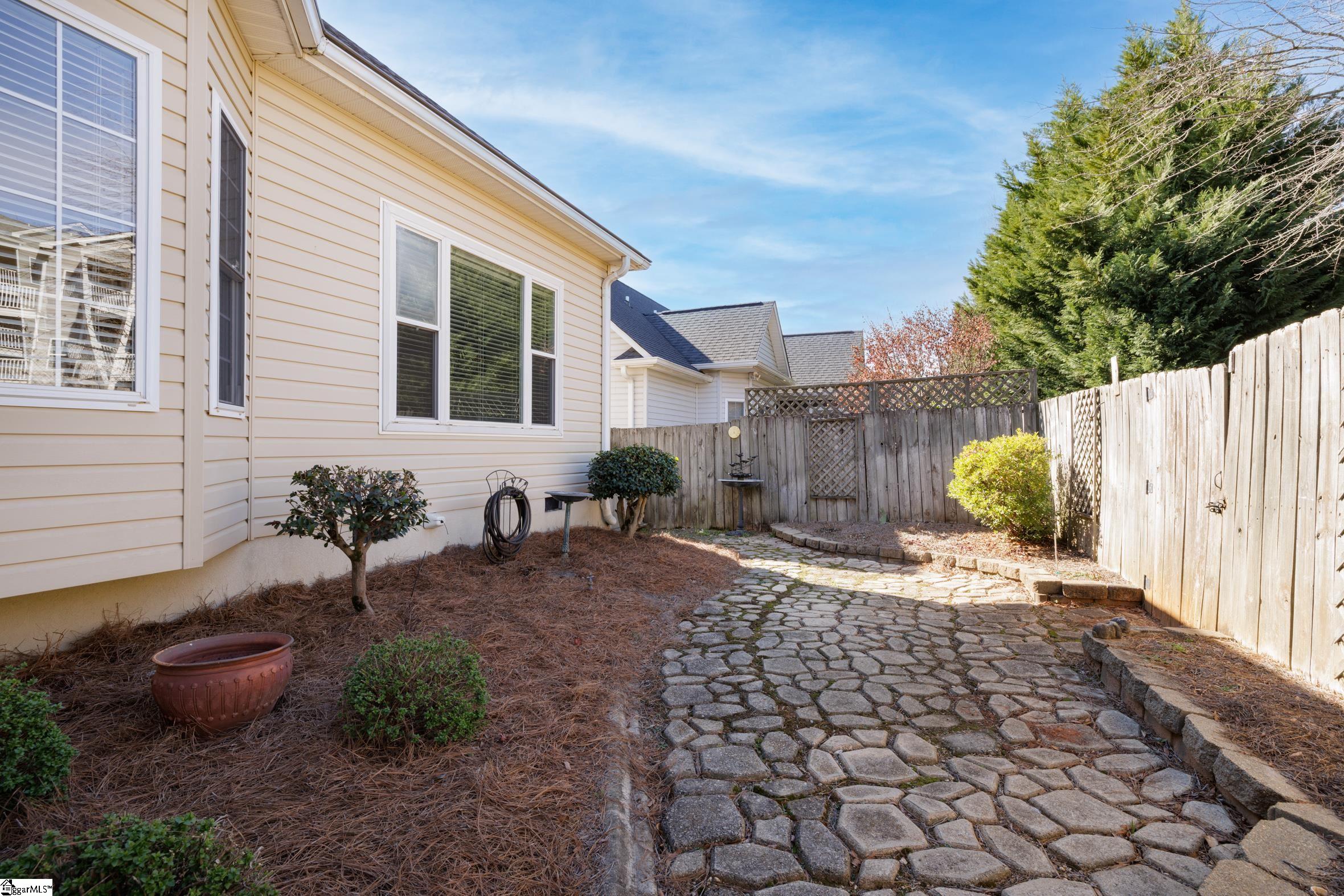 11 Magnolia Pl Court Simpsonville, SC 29681 - Photo 14 of 15