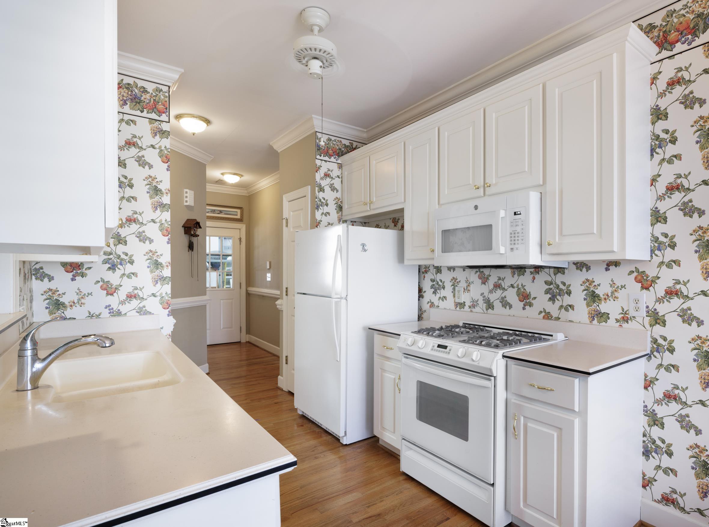 11 Magnolia Pl Court Simpsonville, SC 29681 - Photo 4 of 15