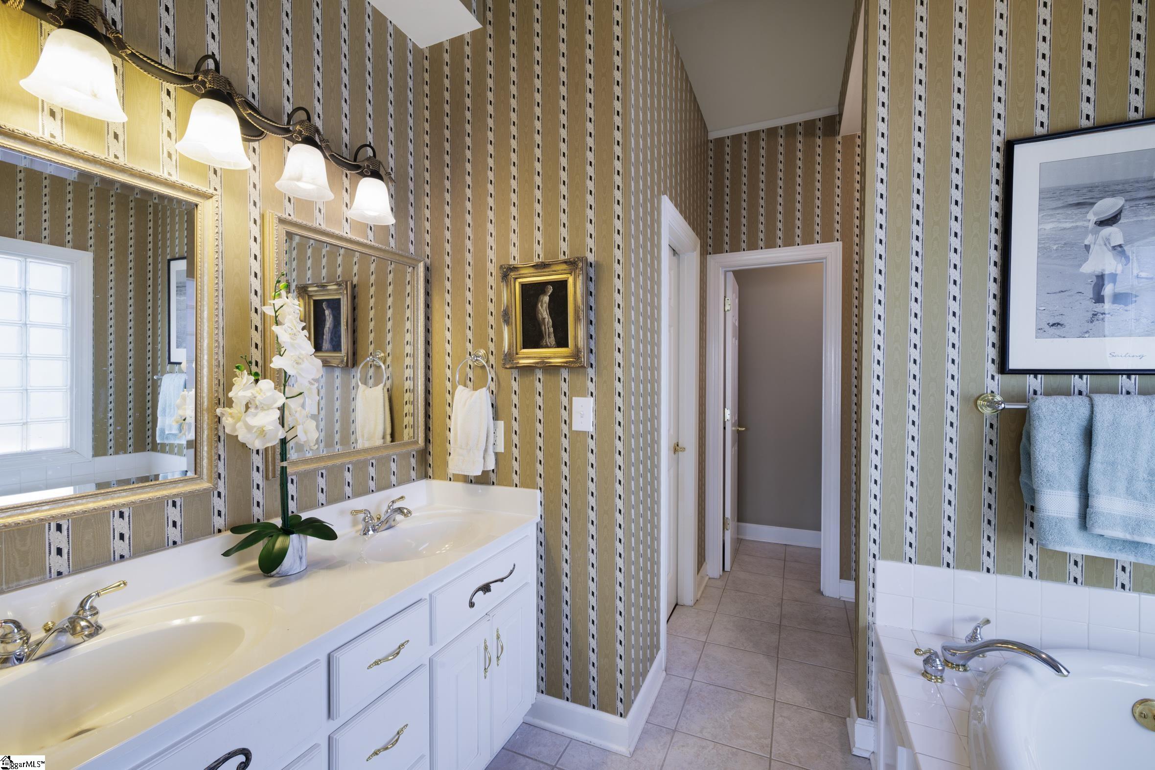 11 Magnolia Pl Court Simpsonville, SC 29681 - Photo 7 of 15