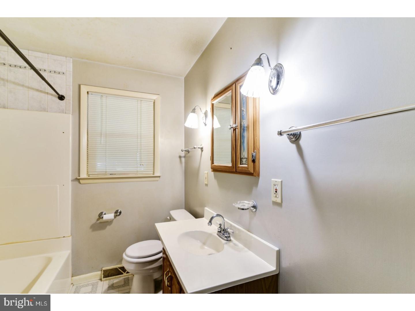 615 Sheffield Road Sewell, NJ 08080 - Photo 13 of 19