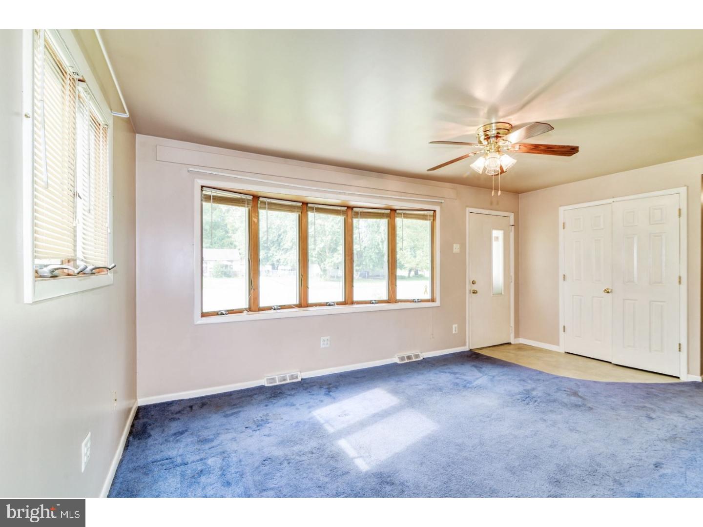 615 Sheffield Road Sewell, NJ 08080 - Photo 5 of 19