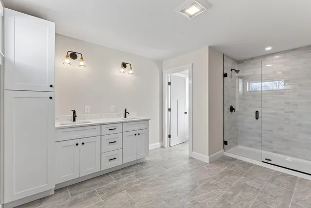 $699,900 | 10 Nicklaus Lane, Westbrook, ME 04092