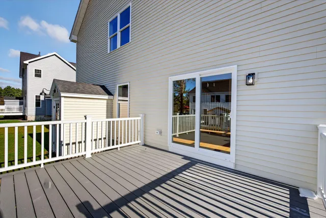 $699,900 | 10 Nicklaus Lane, Westbrook, ME 04092