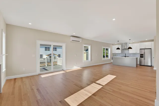 $699,900 | 10 Nicklaus Lane, Westbrook, ME 04092