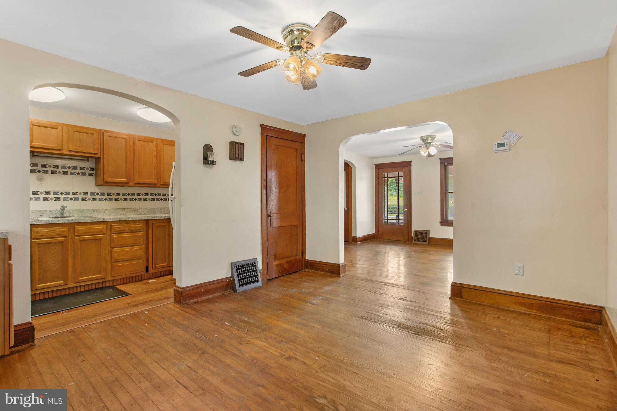 772 Baltimore Street Hanover, PA 17331 - Photo 8 of 26