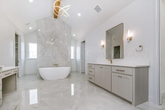 $734,950 | 1701 Blakely Holw Drive, Amarillo, TX 79124