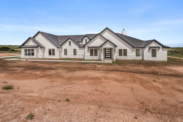 $734,950 | 1701 Blakely Holw Drive, Amarillo, TX 79124