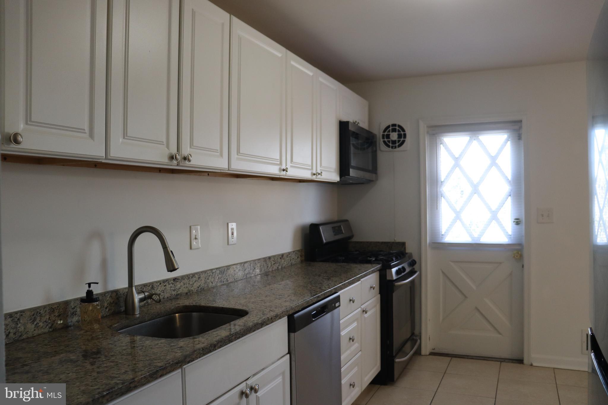 5690 Arnhem Road Baltimore, MD 21206 - Photo 14 of 41 Gallery Image 14