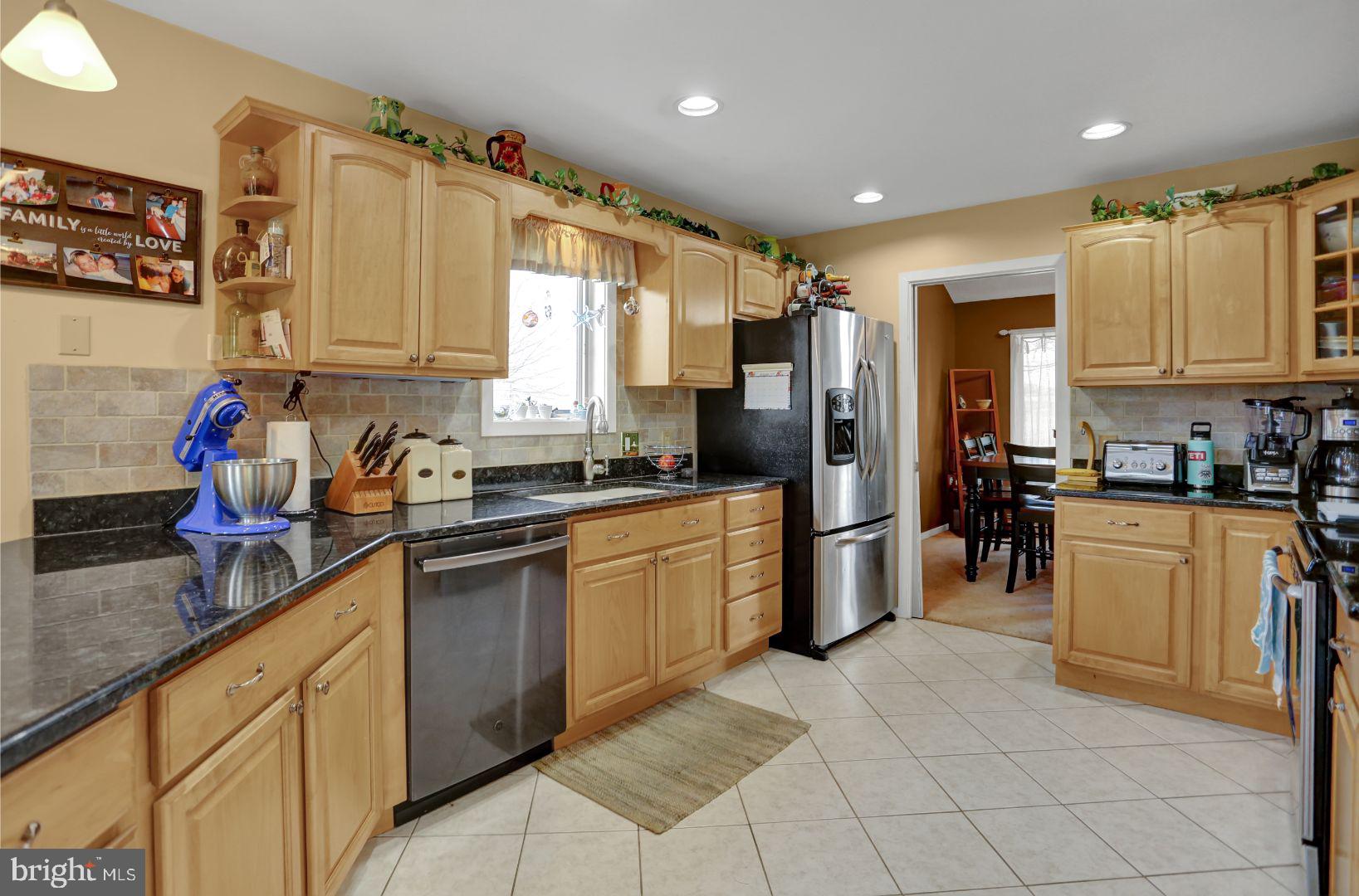 185 Orchard Road Reading, PA 19605 - Photo 12 of 38 Kitchen