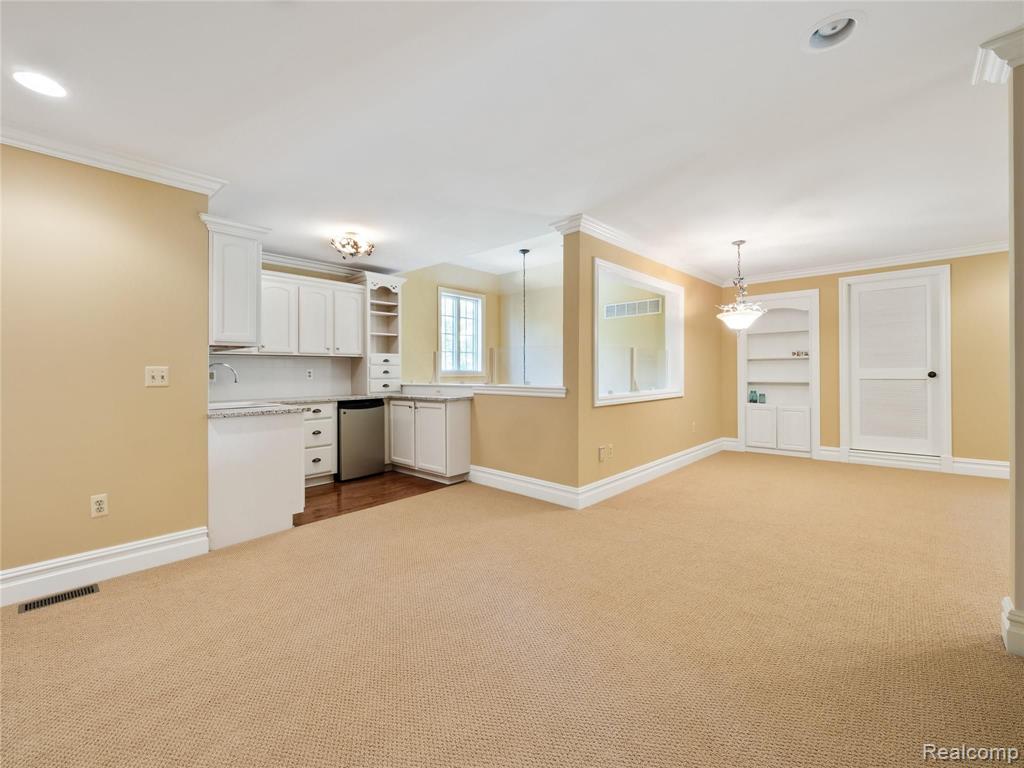36663 Howard Road Farmington, MI 48331 - Photo 28 of 47